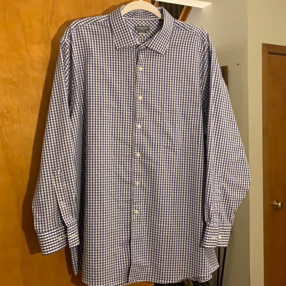 Men’s Van Heusen Shirt